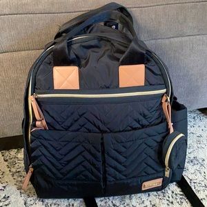 Skip hop suite diaper bag